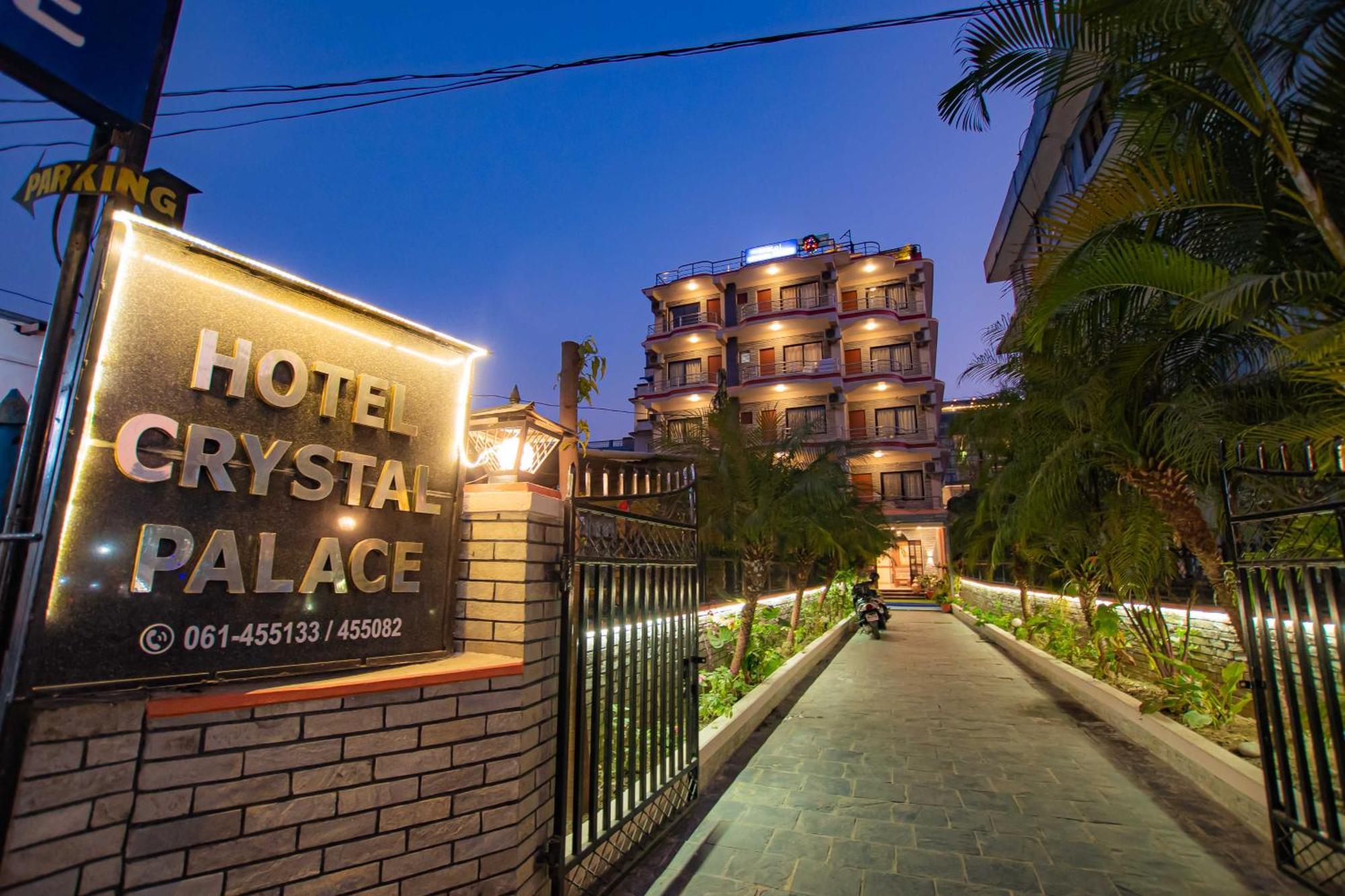 Hotel Crystal Palace Покхара Екстер'єр фото